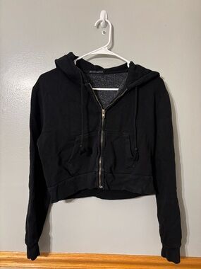 Brandy Melville black zip up hoodie sweatshirt cropped